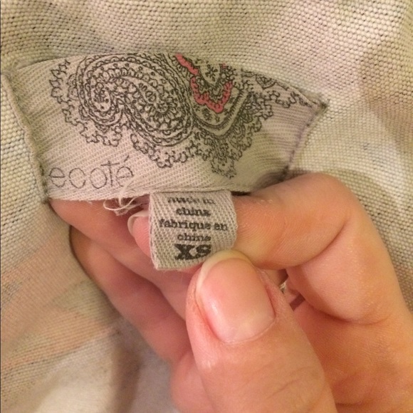 SALE ⏳ Urban Outfitters Ecoté Light Aztec Jacket - Picture 6 of 7