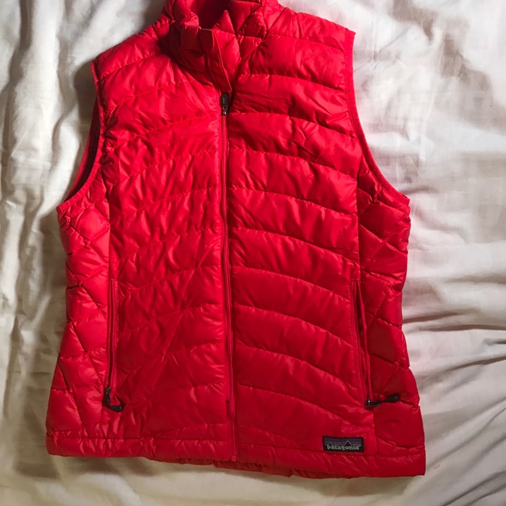Women's Patagonia M down pink vest