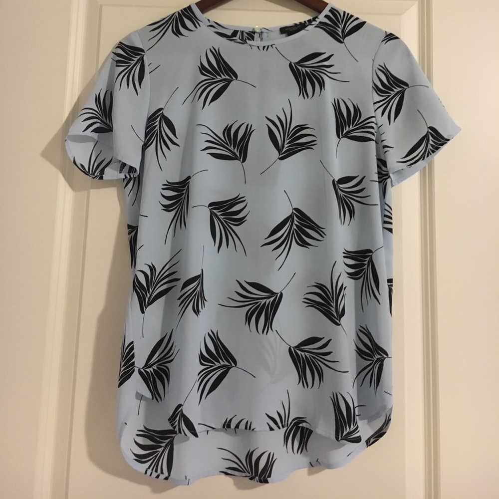 XS Ann Taylor Navy & Light Blue Palm Print Blouse