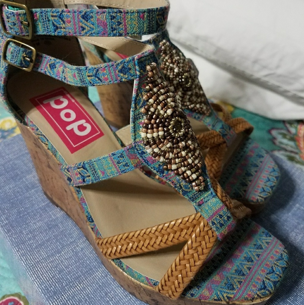 Size 7 multi colored wedges