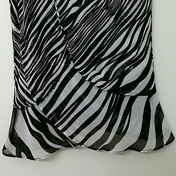 Worthington Blouse - Picture 3 of 4