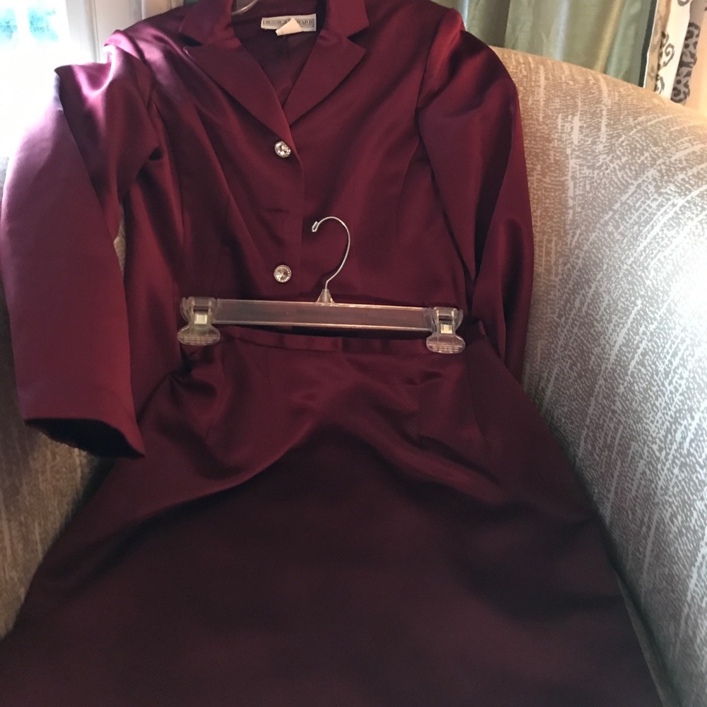 Maroon business suit