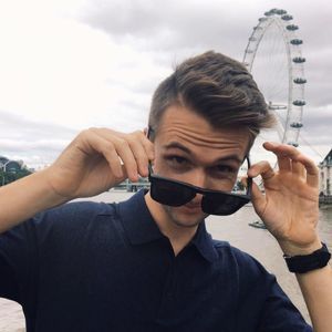 Meet your Posher, Nicholas