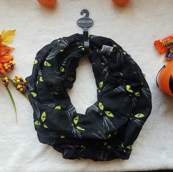 Accessories - 🎃Black Cat Halloween Infinity Scarf