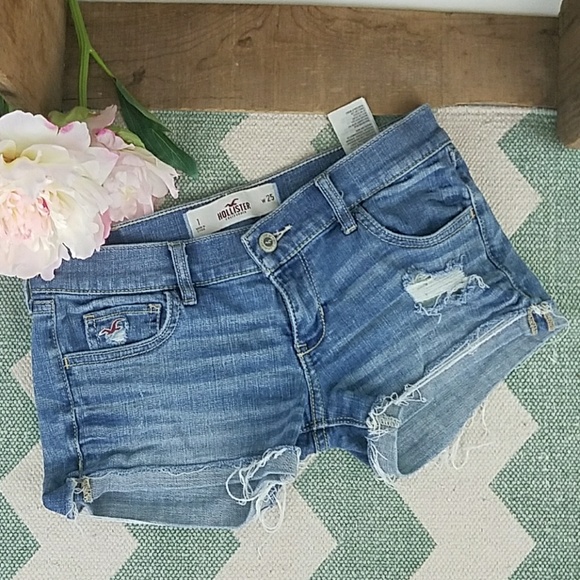 Hollister Pants - Hollister shorty denim jean shorts