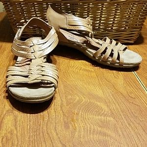 Baretraps Sandals. Size 9