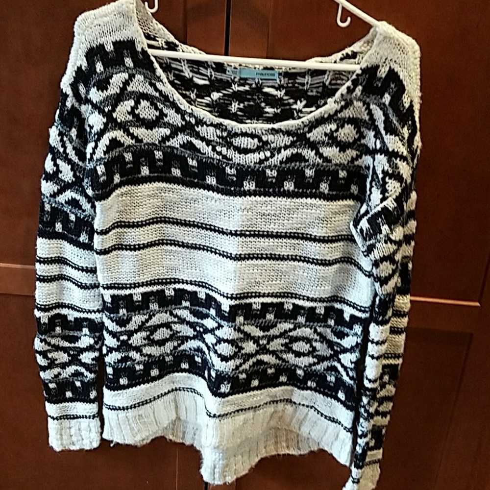 Beautiful Maurices Sweater!