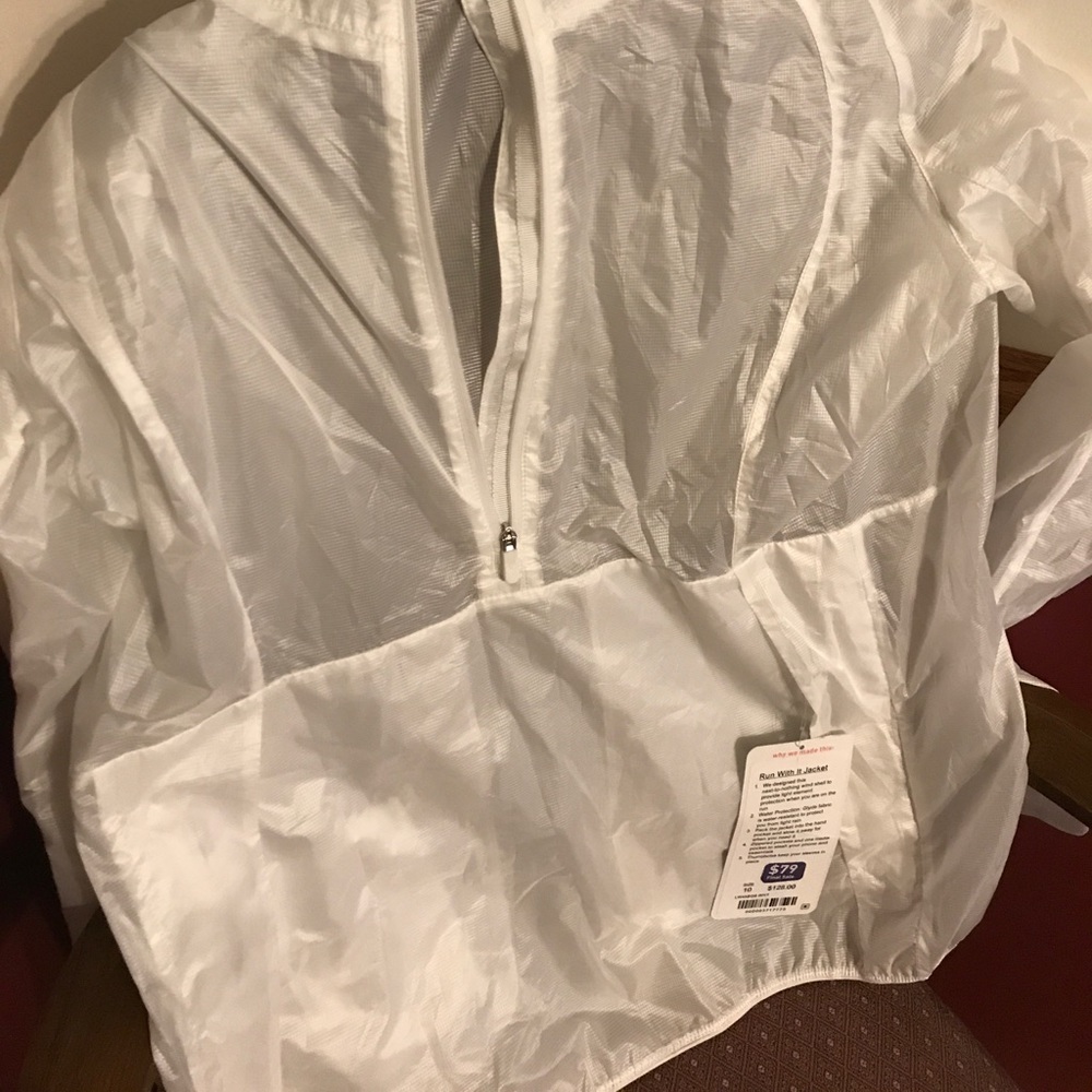Nwt Run with it jacket white color code size 10