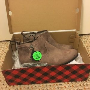 Arizona Garrity Booties in Taupe