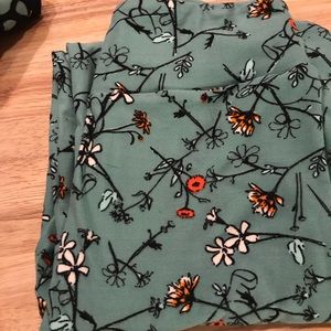 Lularoe Winnie the Pooh one size leggings