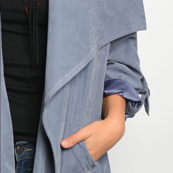 Final Price!🎉Host Pick🎉🎉Beautiful Indigo Jacket - Picture 3 of 8