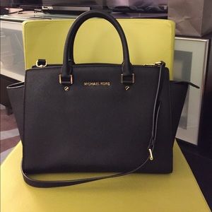 Micheal Kors Selma Saffiano Leather Satchel
