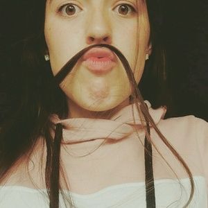 Meet your Posher, Savannah