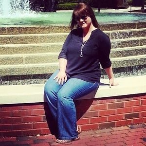 Meet your Posher, Bobbie jo