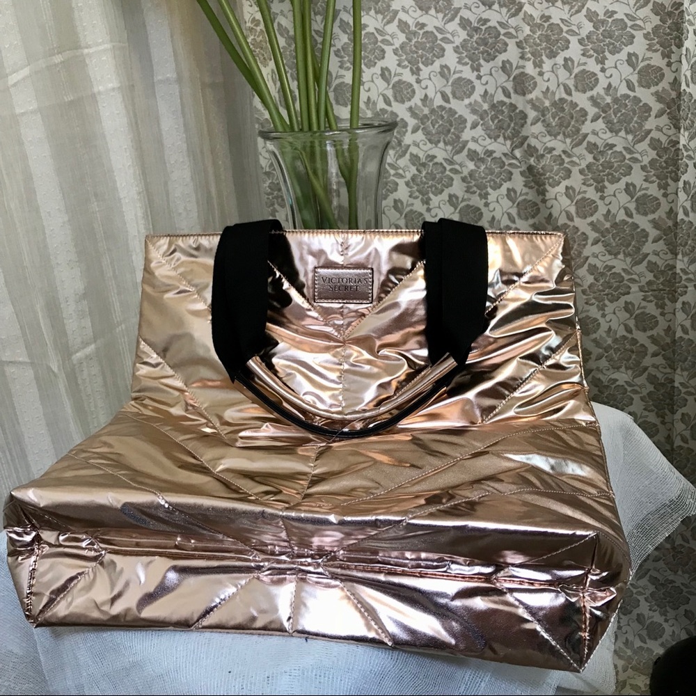 50% OFF ❗️Victoria’s Secret Rose Gold Tote NWT