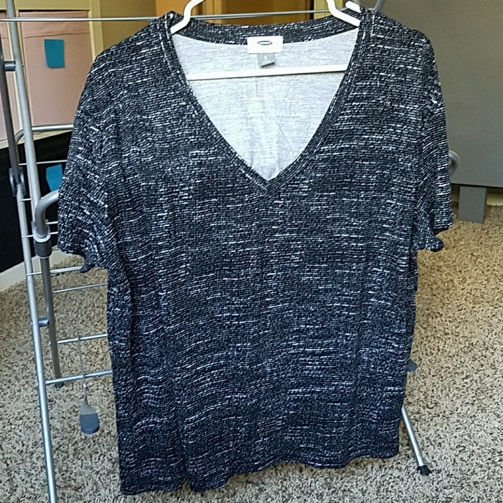 Black and white patterned top