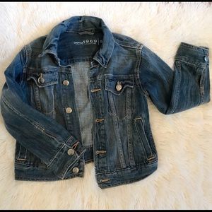 🗣🗣 Gap Jean Jacket 🗣🗣