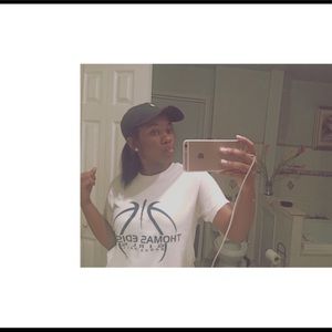 Meet your Posher, Joy