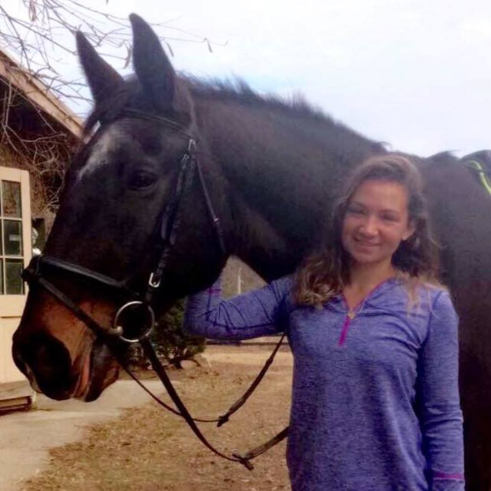 Meet your Posher, Danielle