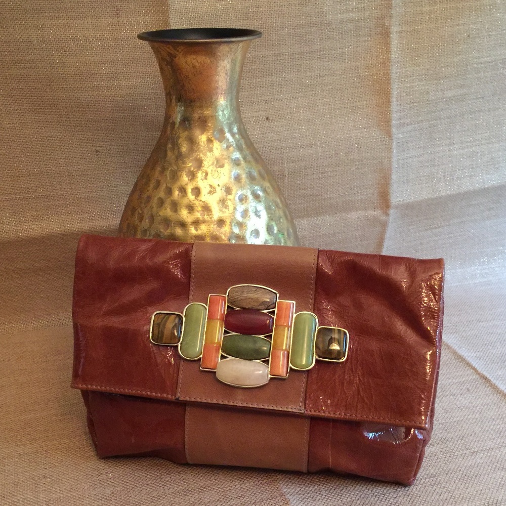Stone Clutch