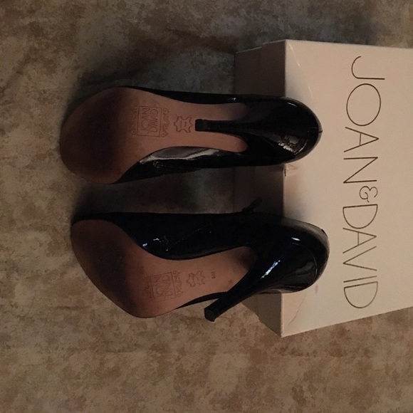 JOAN and David peep toe booties - Picture 2 of 4