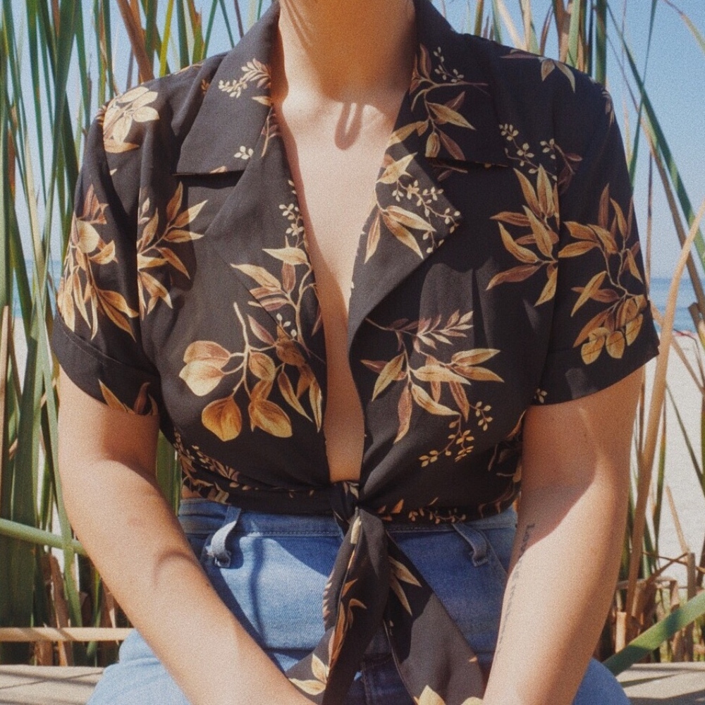 Vintage Floral Print Crop Top