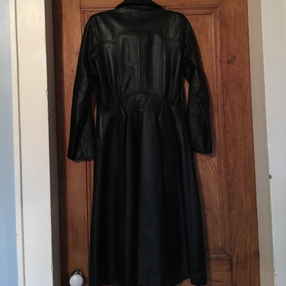 Vintage Leather trench coat - Picture 7 of 8