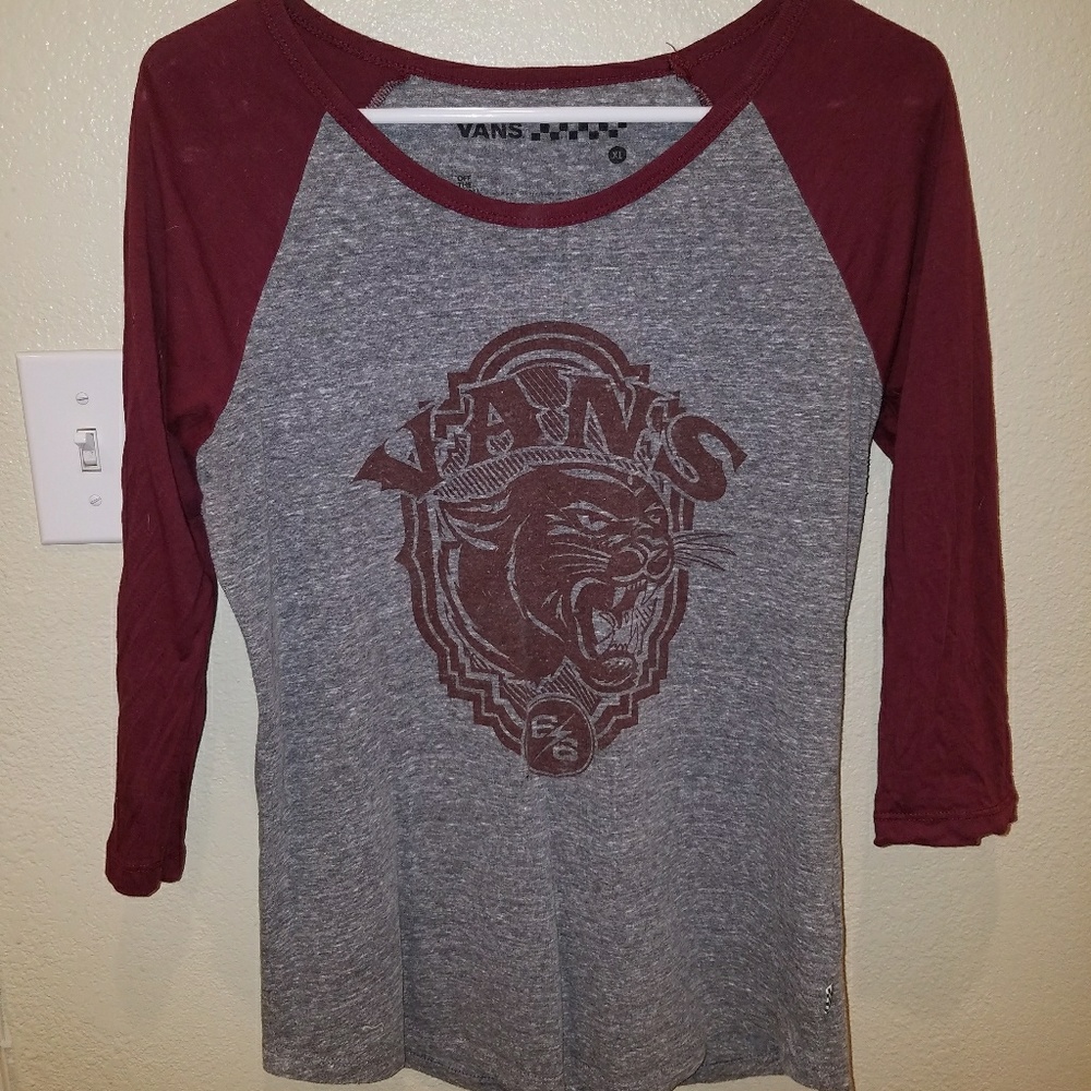 3/4 sleeve, burgundy and grey.