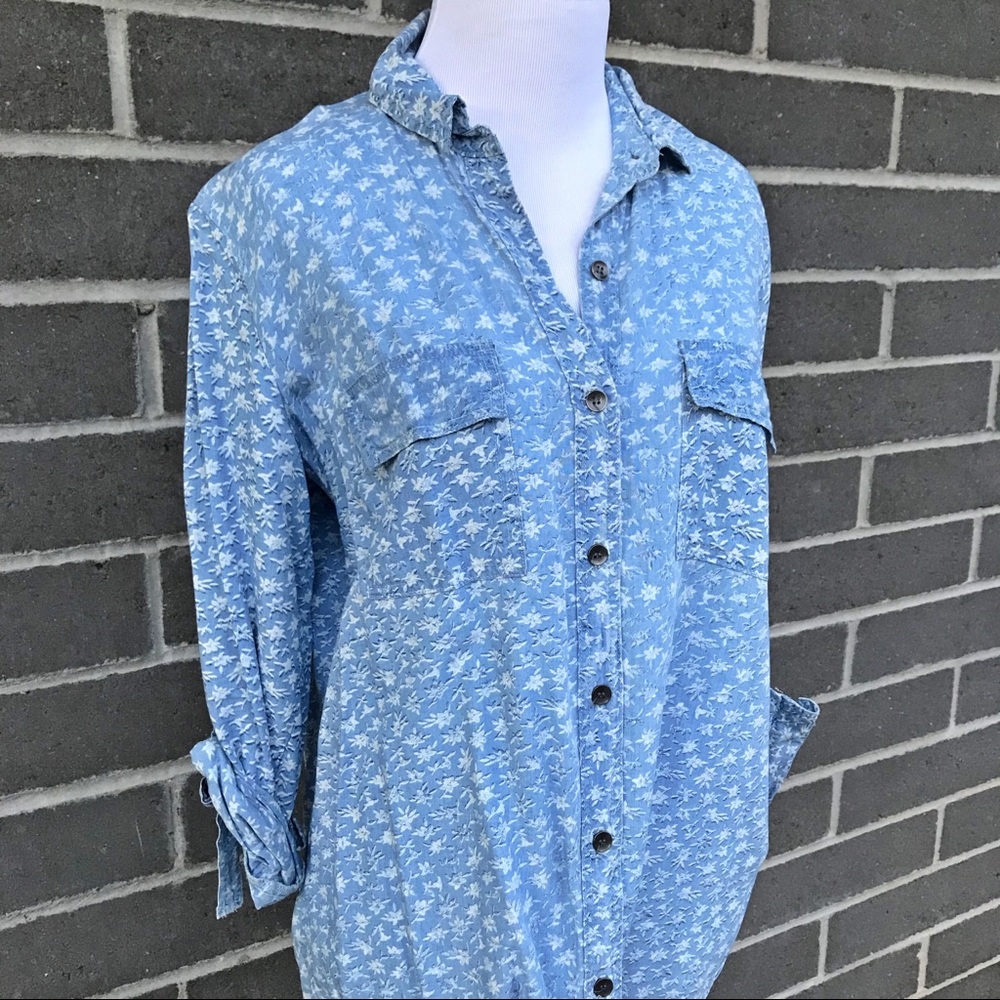 Splendid Floral Chambray Top