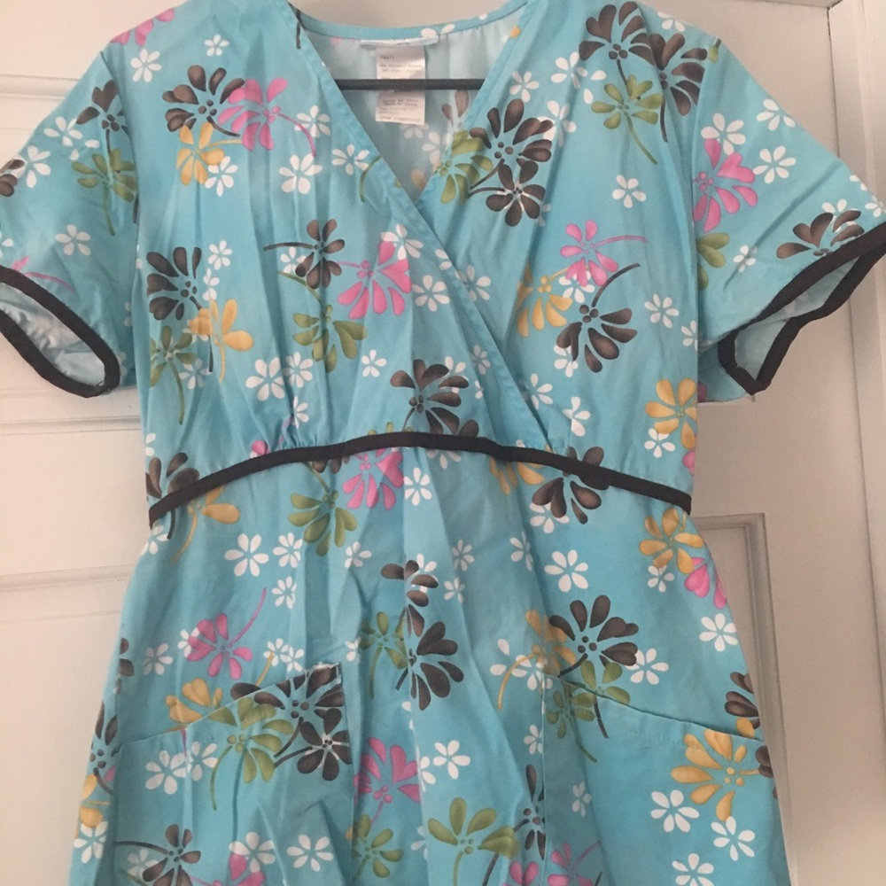 Scrub Top