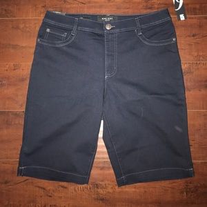 NWT Nine West Dark Blue Bermuda Jean Shorts Sz 14