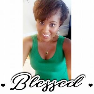 Meet your Posher, Alexis