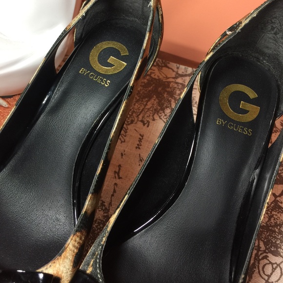 Animal print shoe by Guess - Picture 5 of 8
