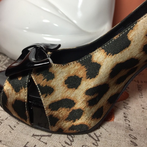 Animal print shoe by Guess - Picture 6 of 8