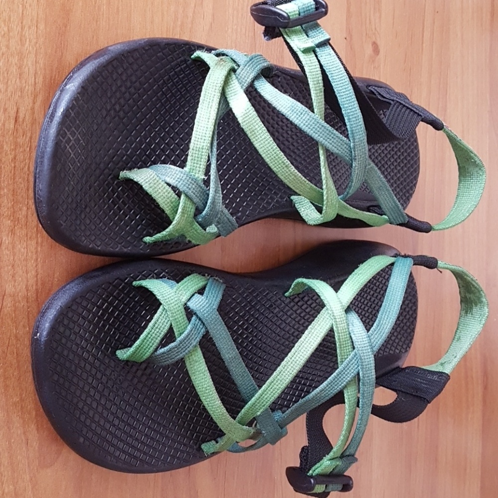 Chaco Sandels (green)