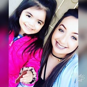 Meet your Posher, Anayeli