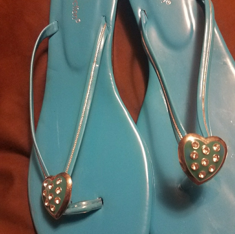 🌺Turquoise Flip Flops🌺