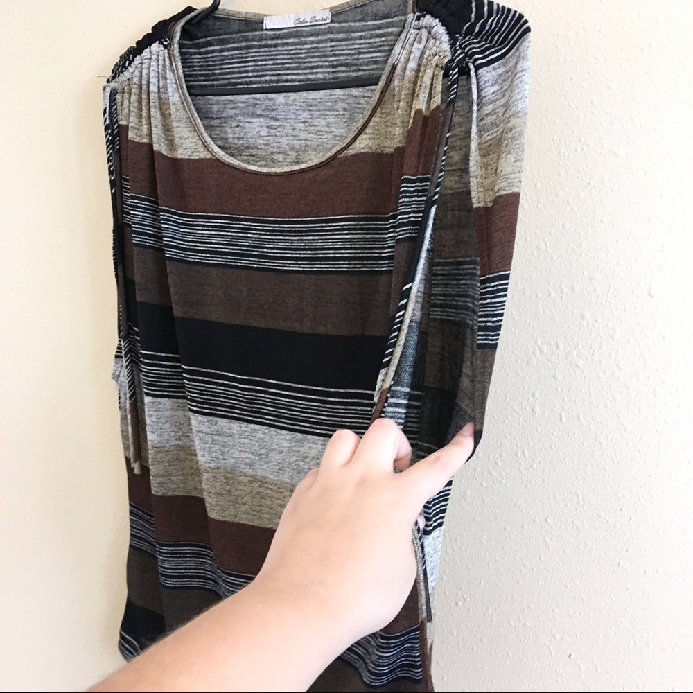 Striped top - Picture 2 of 5
