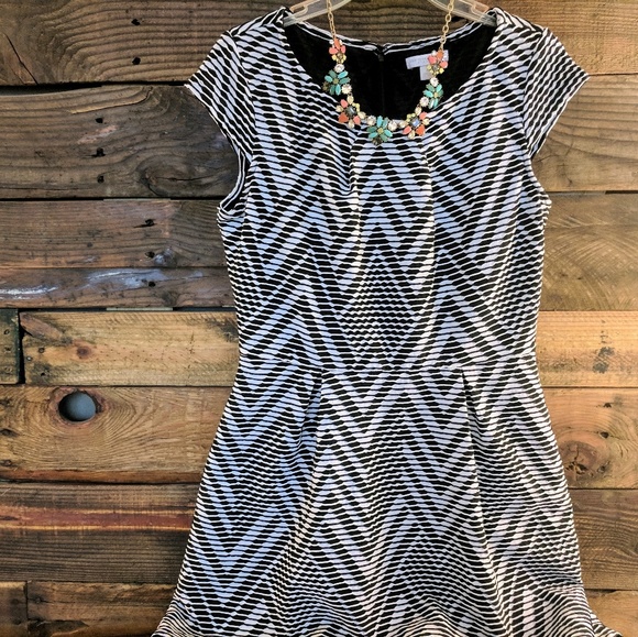 New York & Company Dresses & Skirts - NY&C Graphic Fit and Flare Dress