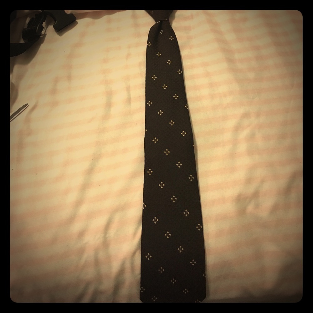 Clip on tie