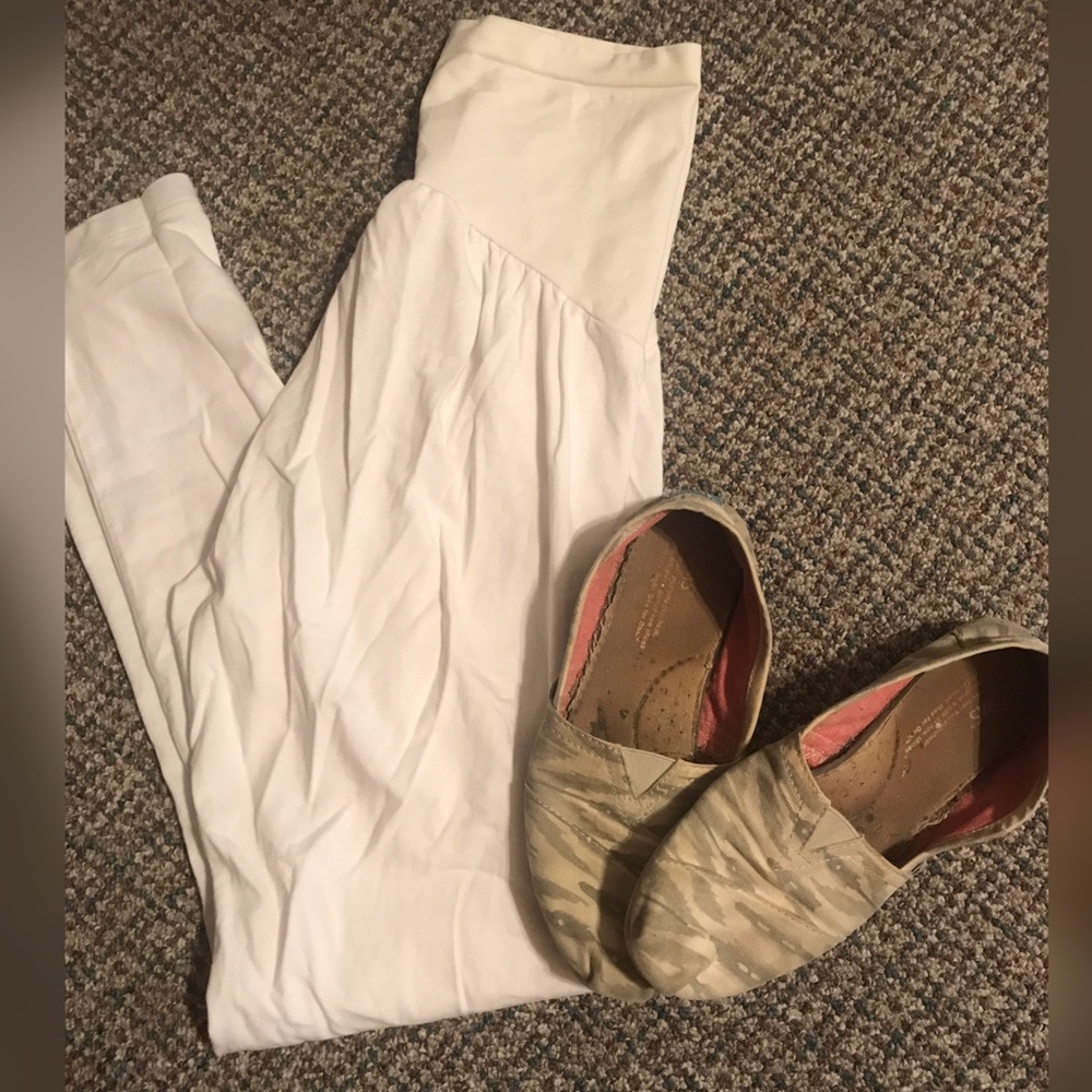 White leggings