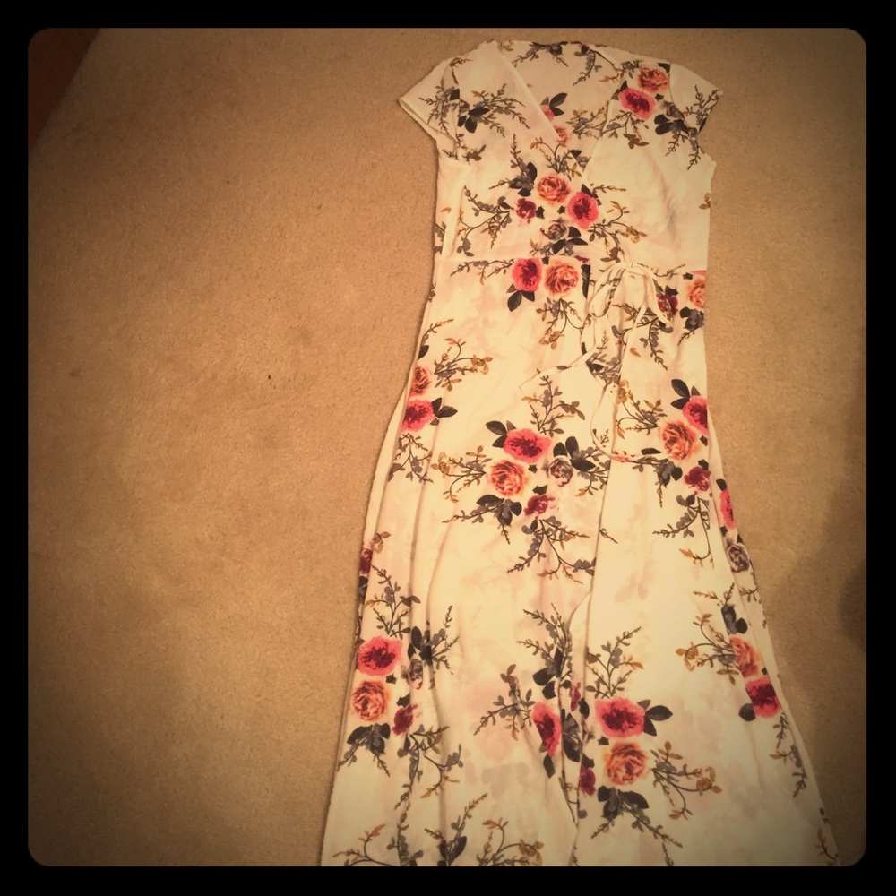 Deep V neck short sleeve floral split maxi dress