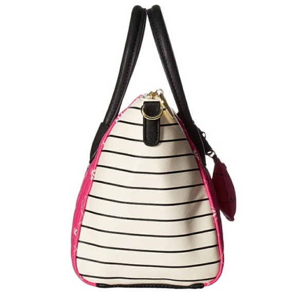 ๐FLASH SALE!๐NWT-Betsey Johnson Giyaa Satchel - Picture 3 of 8