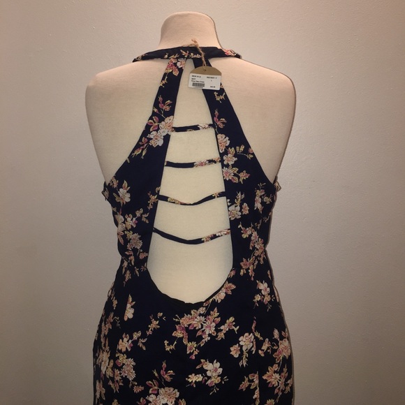 NWT Cals Floral Navy Maxi Dress Open Back MEDIUM - Picture 3 of 8