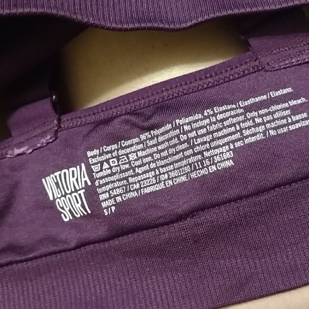 Sports bra