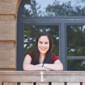 Meet your Posher, Isabel