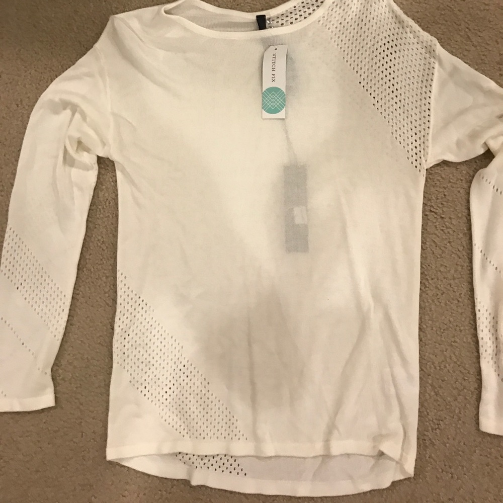 Lite weight sweater white