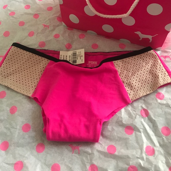 PINK Victoria's Secret Other - 🍰NWT VICTORIA'S SECRET PINK seamless panties 🍰