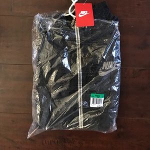 NWT Nike Gym Vintage Dark Heather Grey Hoodie. XL