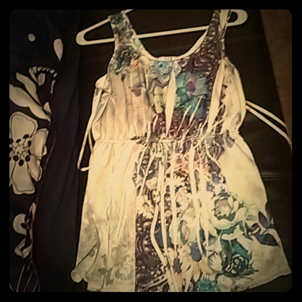 Floral Design Tank Top